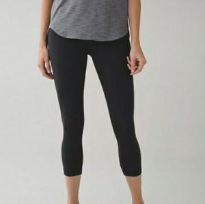 Lululemon Wunder Under crop Black size 4